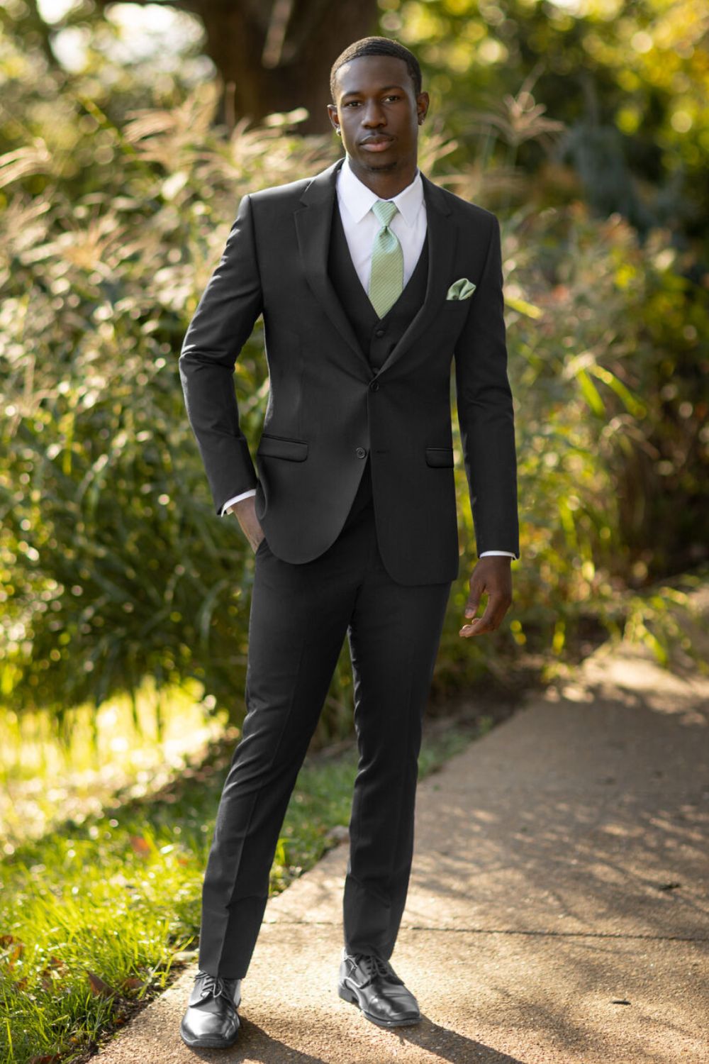 BLACK PERFORMANCE WEDDING SUIT